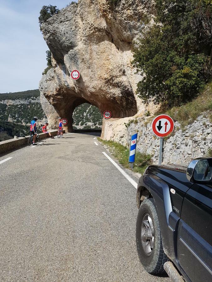 Chambre Pour Cyclistes Au Mt Ventoux Le Barroux Exteriér fotografie