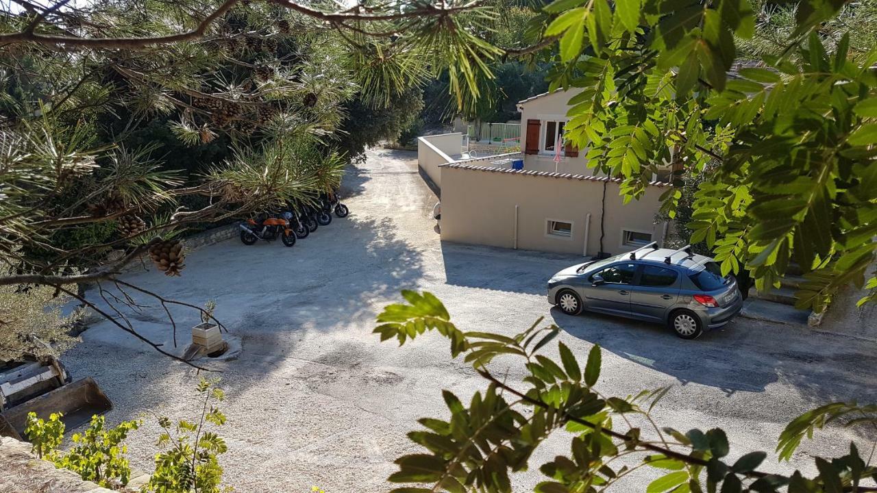 Chambre Pour Cyclistes Au Mt Ventoux Le Barroux Exteriér fotografie
