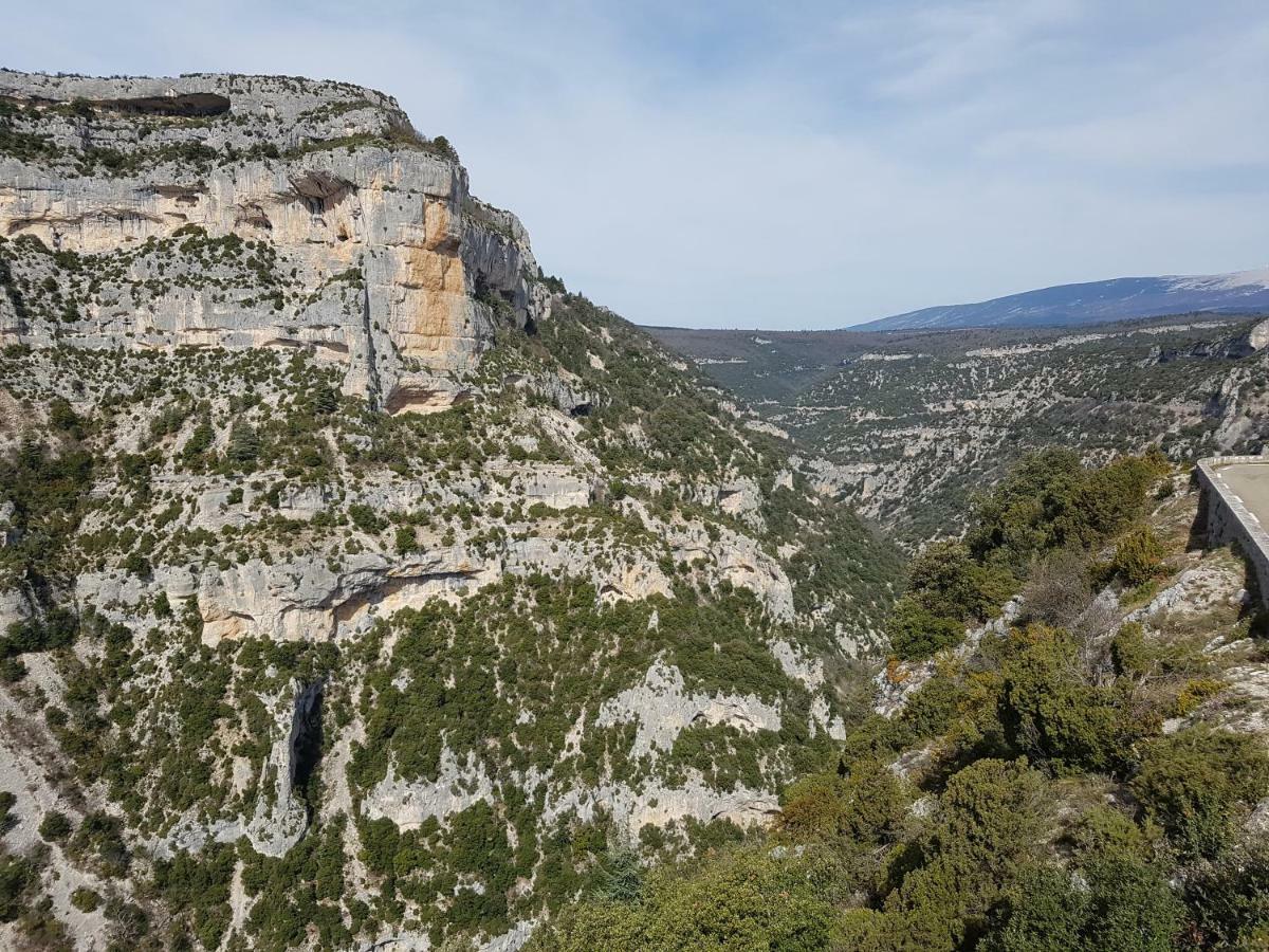 Chambre Pour Cyclistes Au Mt Ventoux Le Barroux Exteriér fotografie